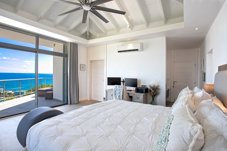 Sxm014 – Panoramic-view villa with pool in Oyster Pond