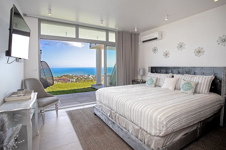Sxm014 – Panoramic-view villa with pool in Oyster Pond