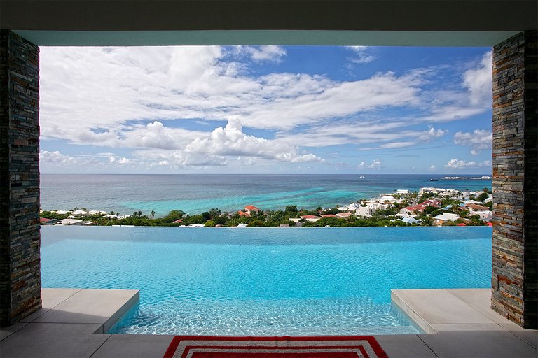 Sxm027 – Luxury villa with sea views in Pelican Key