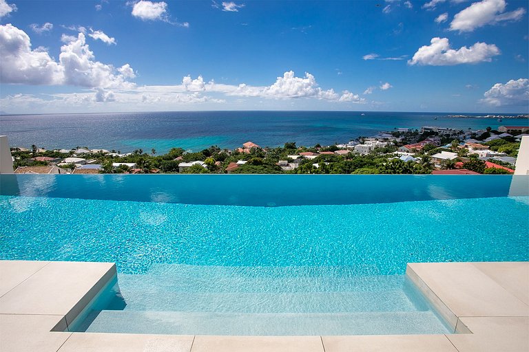 Sxm027 – Villa de lujo con vista al mar en Pelican Key