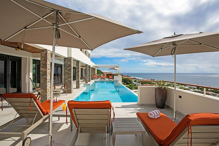 Sxm027 – Luxury villa with sea views in Pelican Key