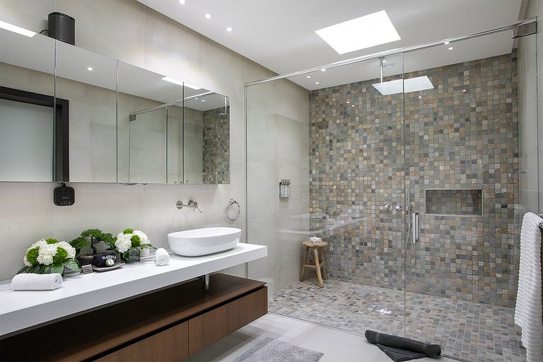 Sxm027 – Luxury villa with sea views in Pelican Key