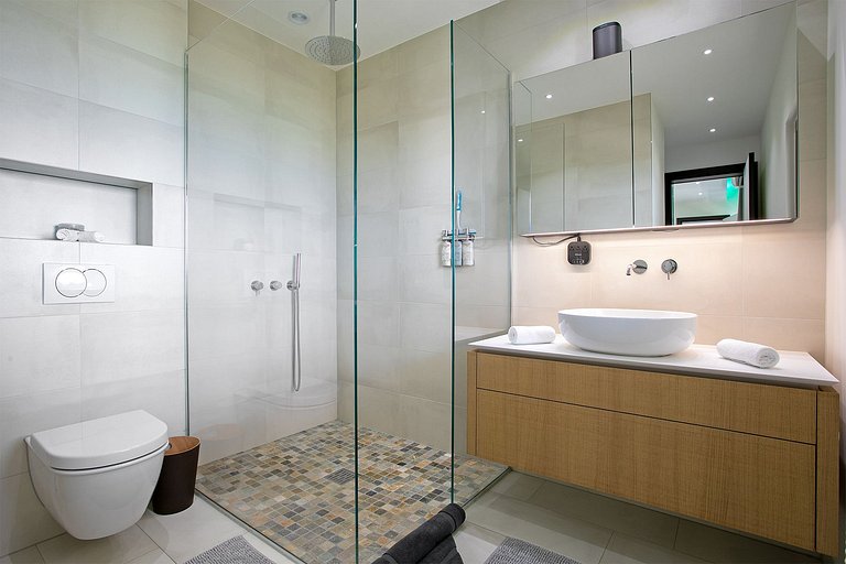 Sxm027 – Luxury villa with sea views in Pelican Key