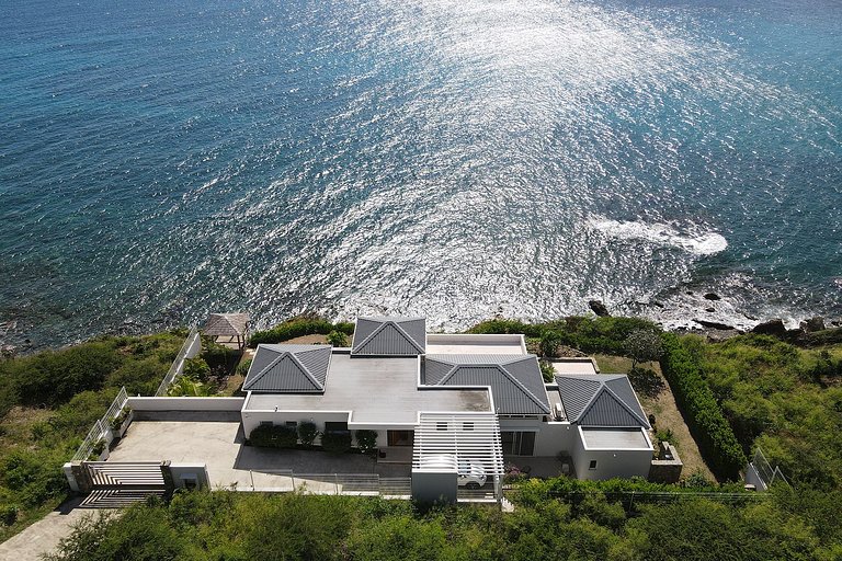 Sxm028 – Oceanview modern villa in Indigo Bay
