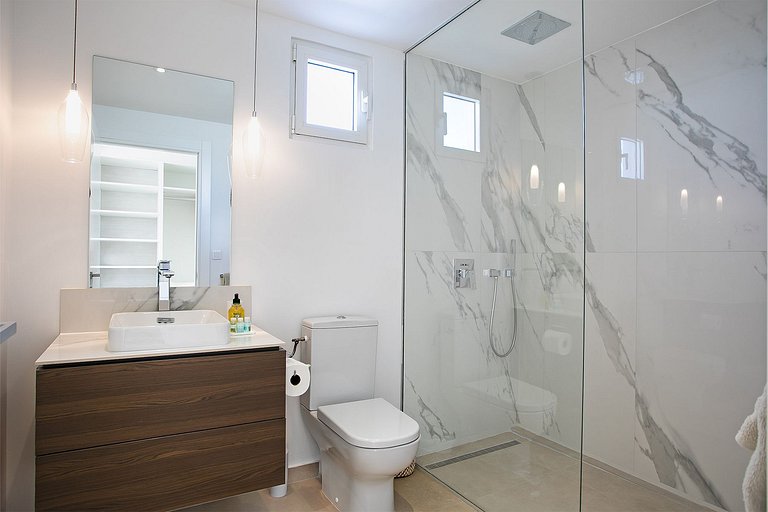 Sxm028 – Oceanview modern villa in Indigo Bay
