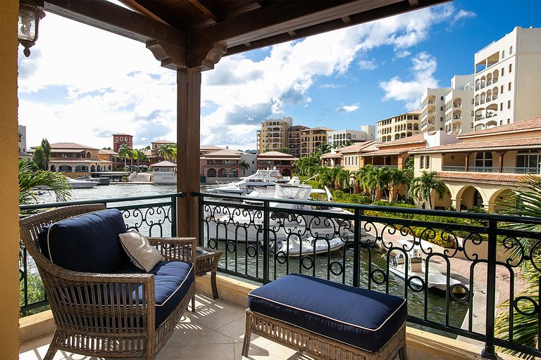 Sxm032 – Marina-view apartment in Porto Cupecoy