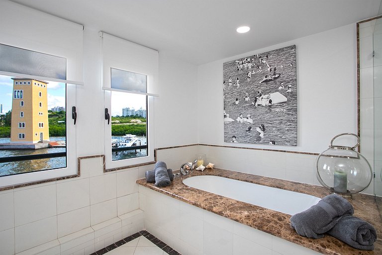 Sxm032 – Marina-view apartment in Porto Cupecoy