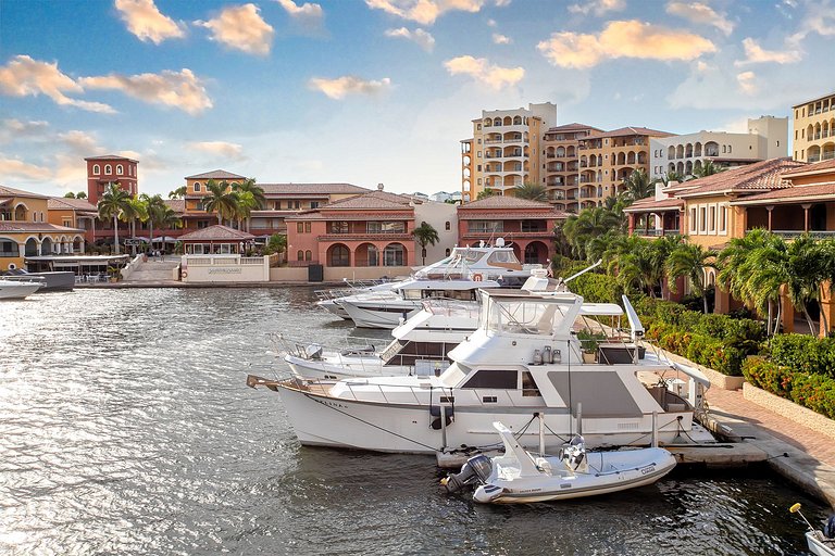 Sxm032 – Marina-view apartment in Porto Cupecoy
