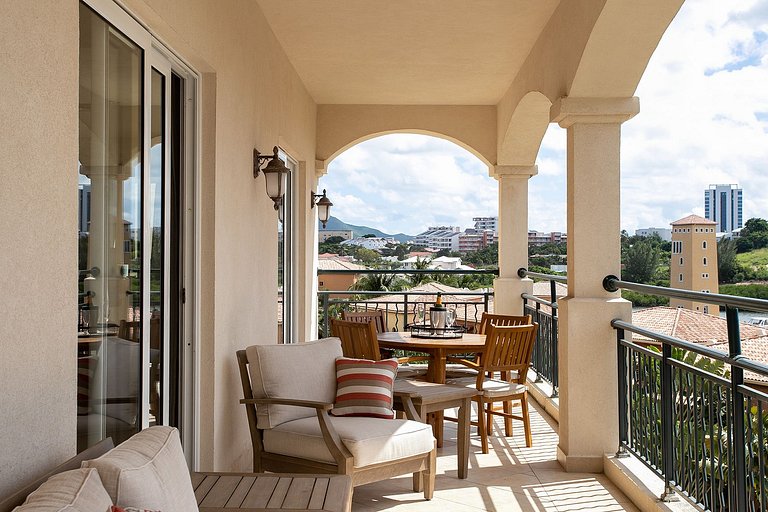 Sxm046 – Modern apartment with lagoon view in Cupecoy