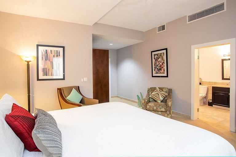 Sxm046 – Modern apartment with lagoon view in Cupecoy