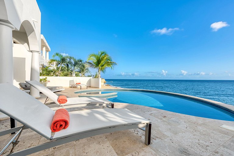 Sxm055 – Villa à beira-mar com piscina em Cupecoy