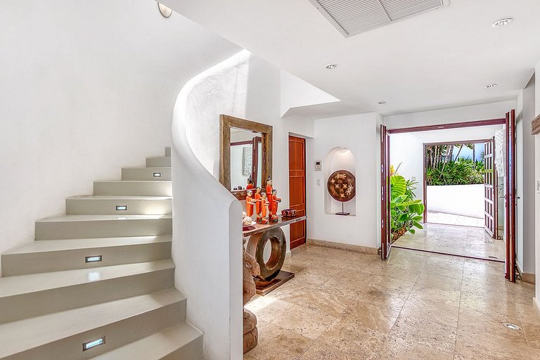 Sxm055 – Villa à beira-mar com piscina em Cupecoy