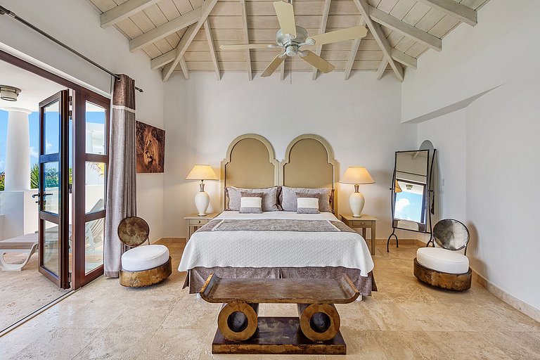 Sxm055 – Villa à beira-mar com piscina em Cupecoy