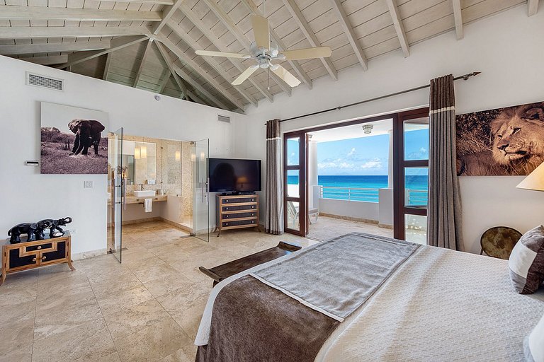 Sxm055 – Villa en bord de mer avec piscine à Cupecoy
