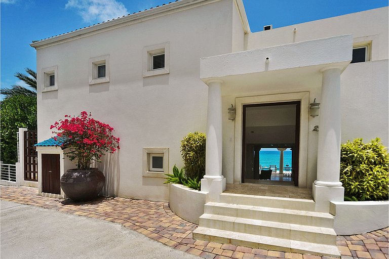 Sxm056 – Villa à beira-mar com terraço em Cupecoy