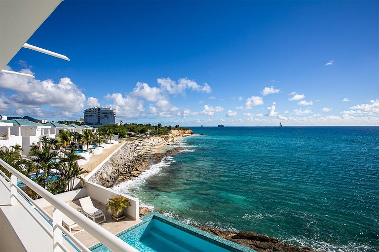 Sxm057 – Stylish villa with pool on Cupecoy Beach