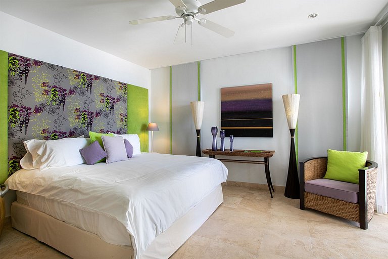 Sxm057 – Stylish villa with pool on Cupecoy Beach