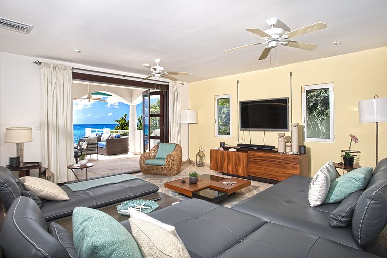 Sxm059 – Oceanview villa with pool in Cupecoy