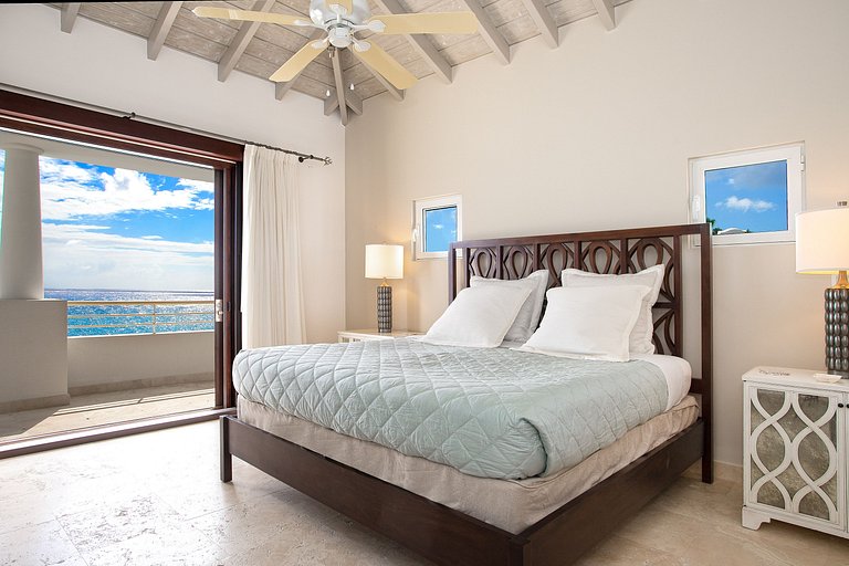 Sxm059 – Oceanview villa with pool in Cupecoy