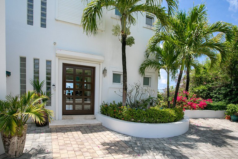 Sxm059 – Oceanview villa with pool in Cupecoy