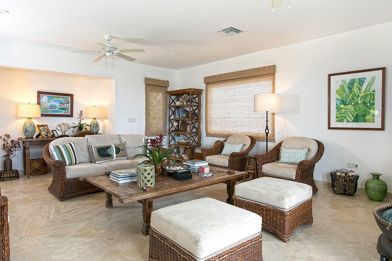 Sxm060 – Beautiful villa with ocean views in Cupecoy