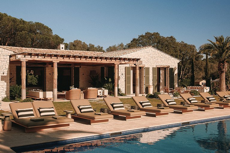 Azu035 - Luxury 9 bedroom mansion in Saint Tropez