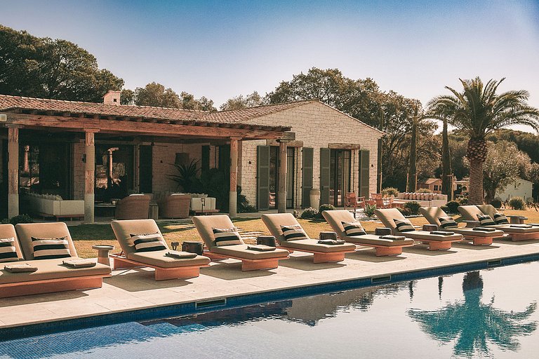 Azu035 - Villa exceptionnelle à Saint Tropez