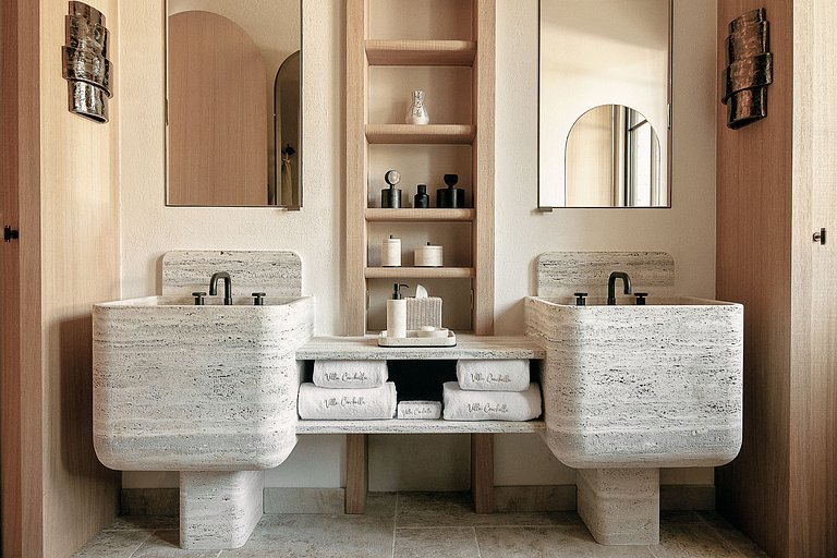 Azu035 - Villa exceptionnelle à Saint Tropez