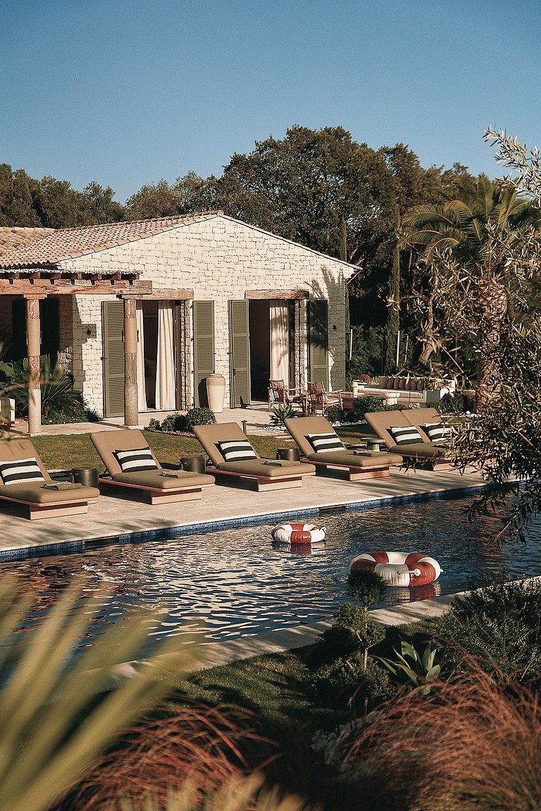 Azu035 - Luxury 9 bedroom mansion in Saint Tropez