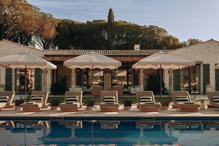 Azu035 - Villa exceptionnelle à Saint Tropez