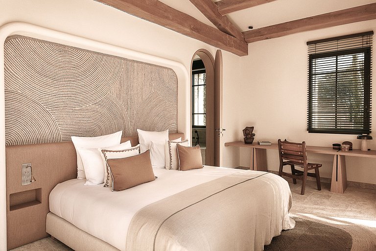 Azu035 - Luxury 9 bedroom mansion in Saint Tropez