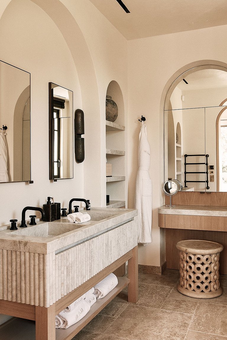 Azu035 - Luxury 9 bedroom mansion in Saint Tropez