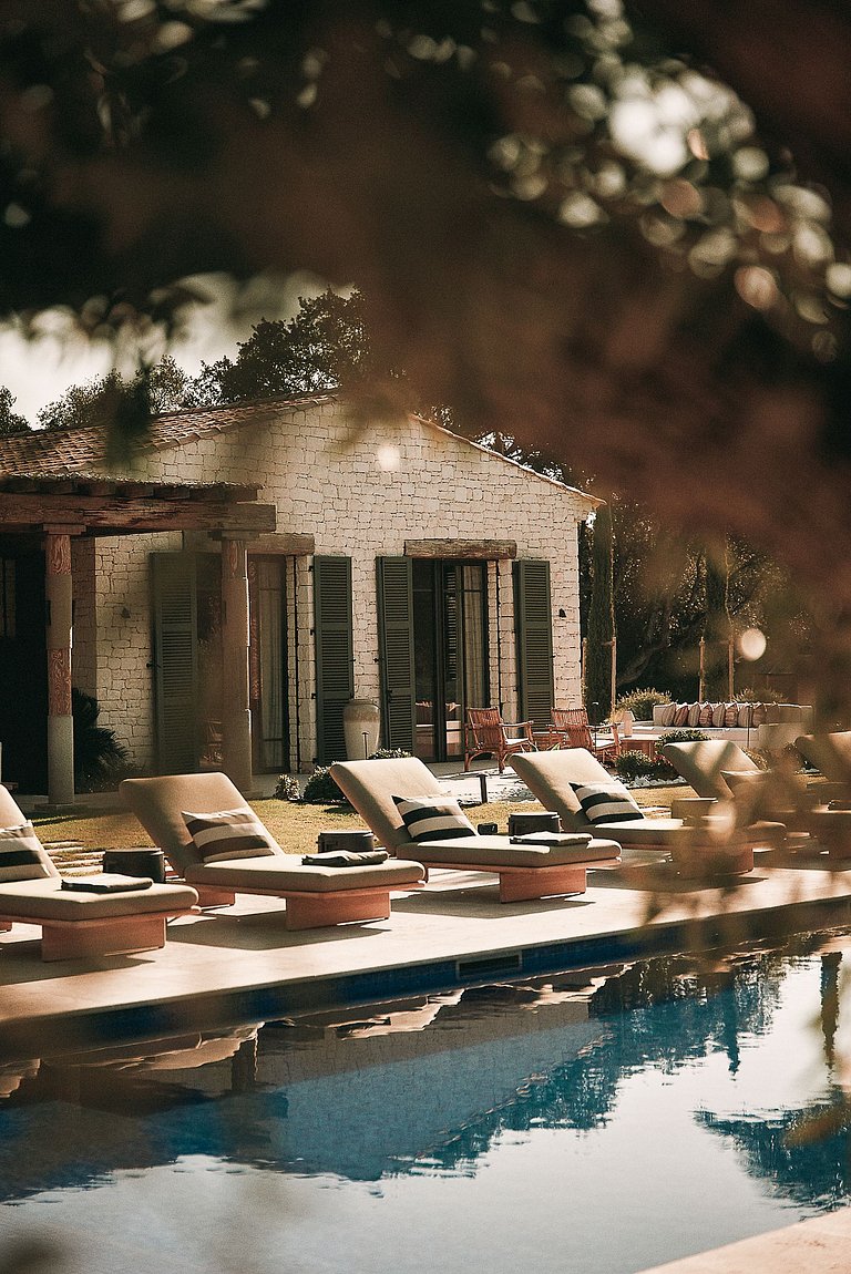 Azu035 - Villa exceptionnelle à Saint Tropez