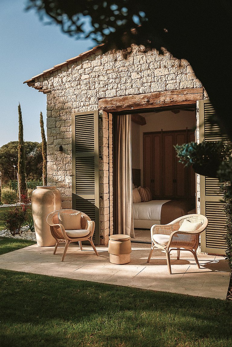 Azu035 - Luxury 9 bedroom mansion in Saint Tropez