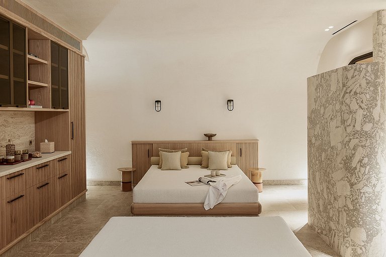 Azu035 - Luxury 9 bedroom mansion in Saint Tropez