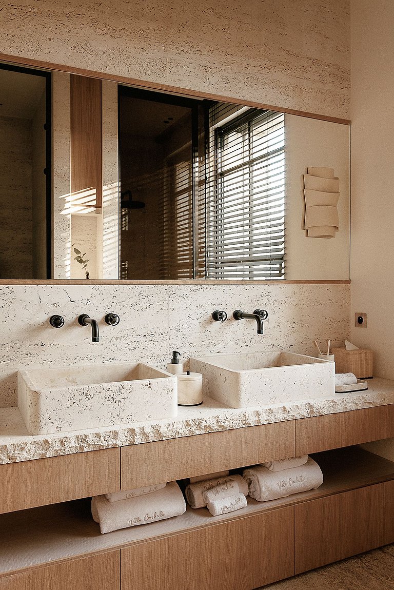 Azu035 - Luxury 9 bedroom mansion in Saint Tropez
