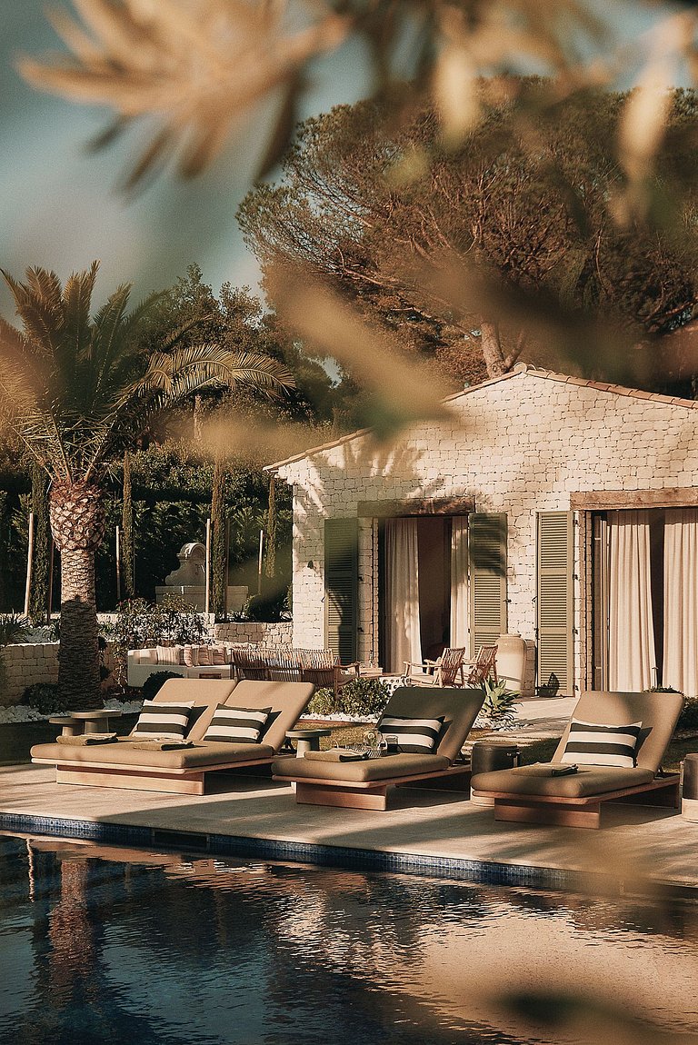 Azu035 - Luxury 9 bedroom mansion in Saint Tropez
