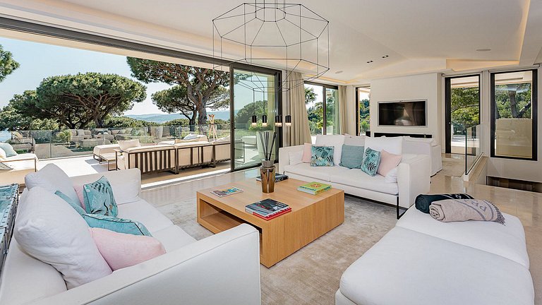 Azu059 - Exceptional Luxury Villa in Cap Tahiti