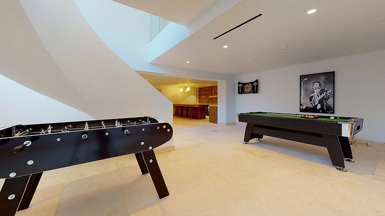 Azu084 - Villa Contemporânea em Saint-Tropez