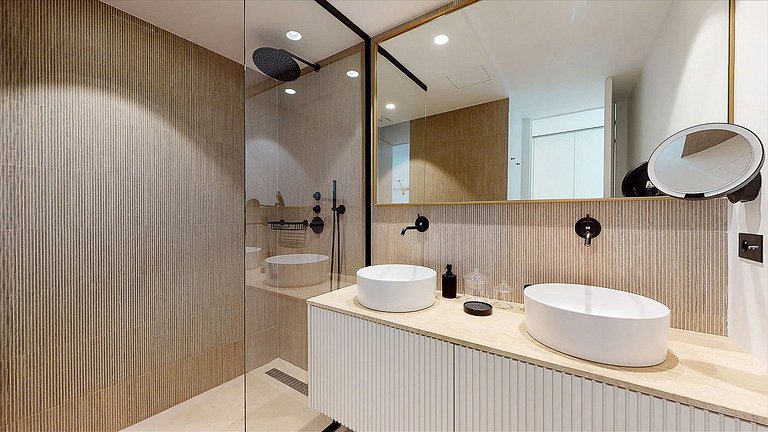 Azu084 - Villa Contemporânea em Saint-Tropez