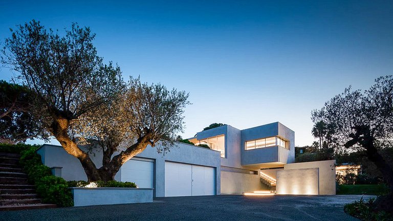 Azu085 - Villa contemporaine à louer à Pampelonne