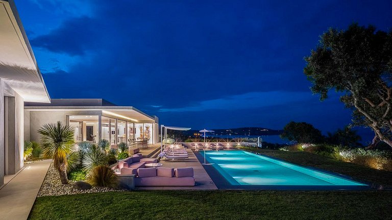 Azu085 - Villa contemporaine à louer à Pampelonne