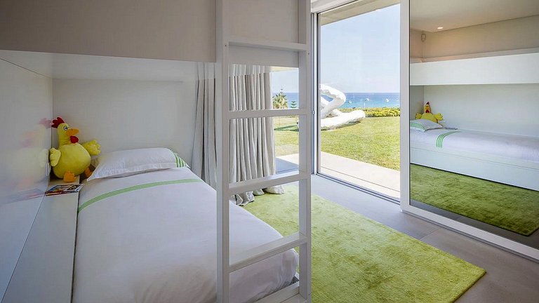 Azu085 - Villa contemporaine à louer à Pampelonne