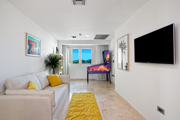 Sxm043 – Oceanfront penthouse with terrace at The Cliff