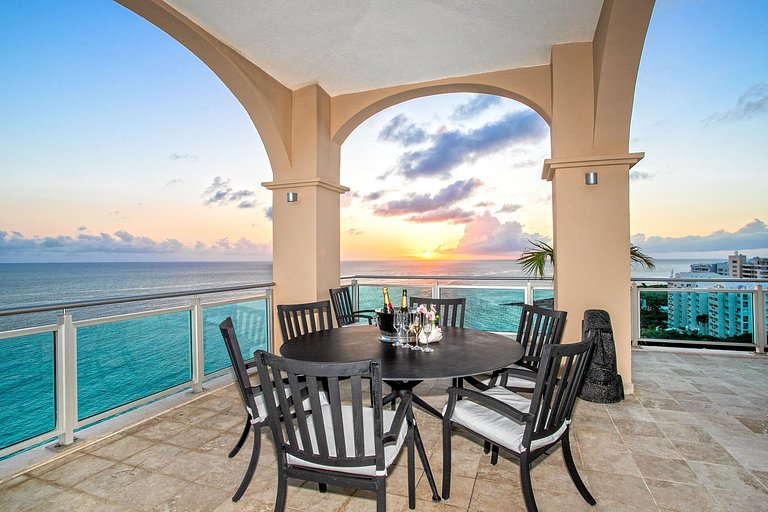 Sxm043 – Oceanfront penthouse with terrace at The Cliff