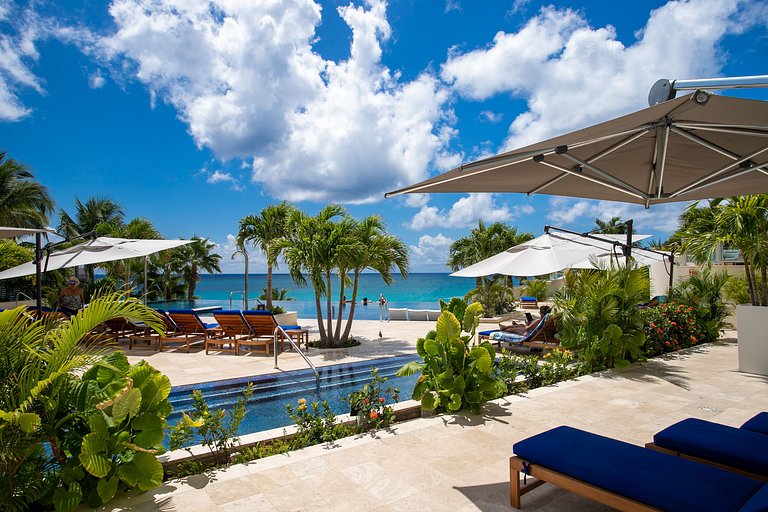 Sxm043 – Penthouse frente al mar con terraza en The Cliff