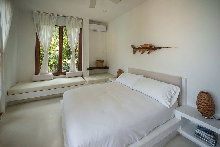 Sma003 - Luxury villa with beach access near Santa Marta