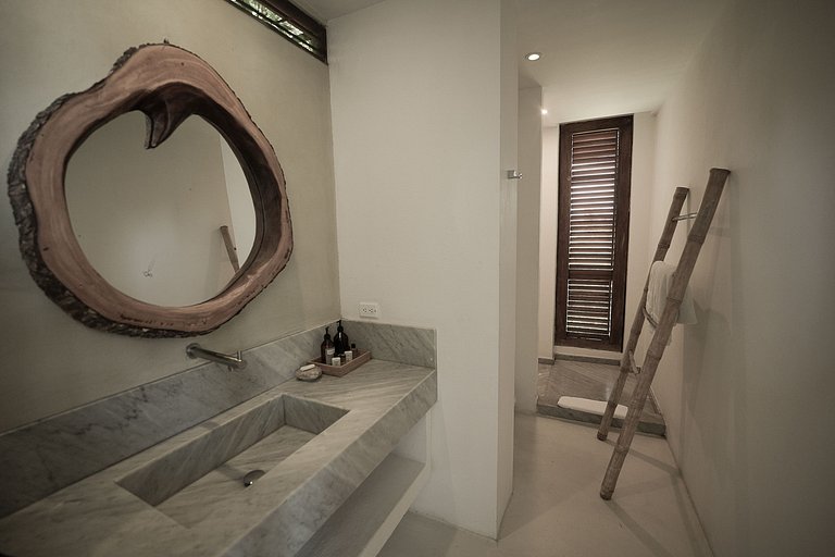 Sma003 - Luxury villa with beach access near Santa Marta