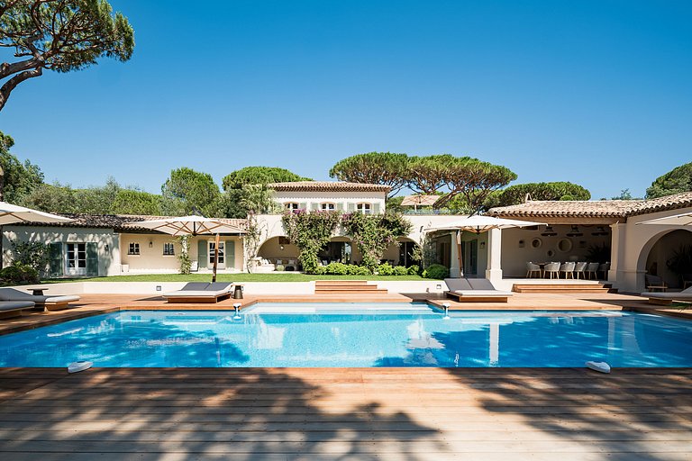 Azu021 - provencal Villa in St Tropez, French Riviera
