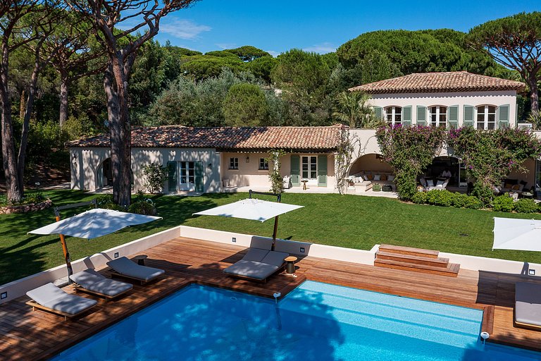 Azu021 - provencal Villa in St Tropez, French Riviera